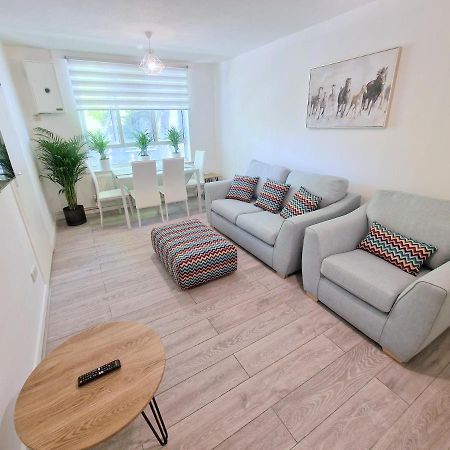 Flat In Battersea, 5 Minutes From Clapham Junction Station Lägenhet London Exteriör bild