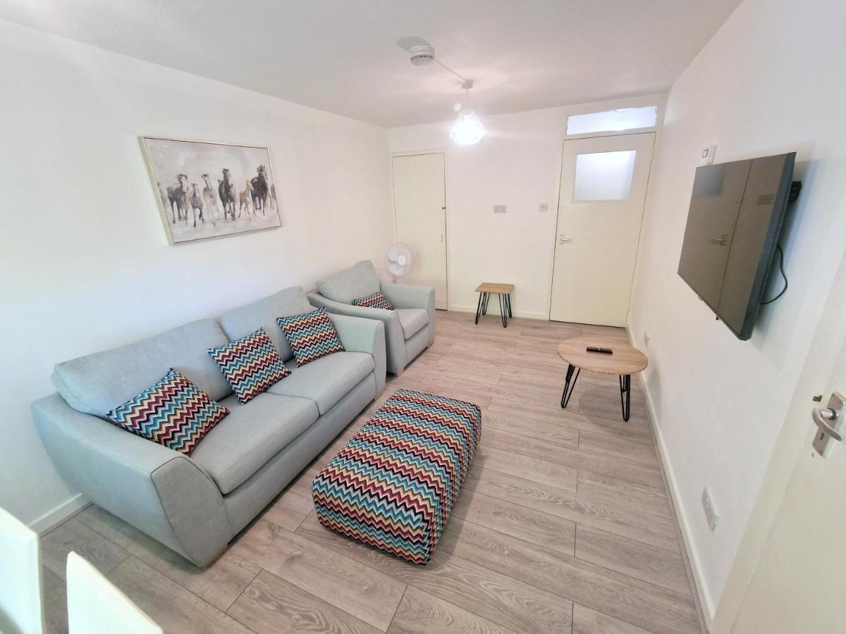 Flat In Battersea, 5 Minutes From Clapham Junction Station Lägenhet London Exteriör bild
