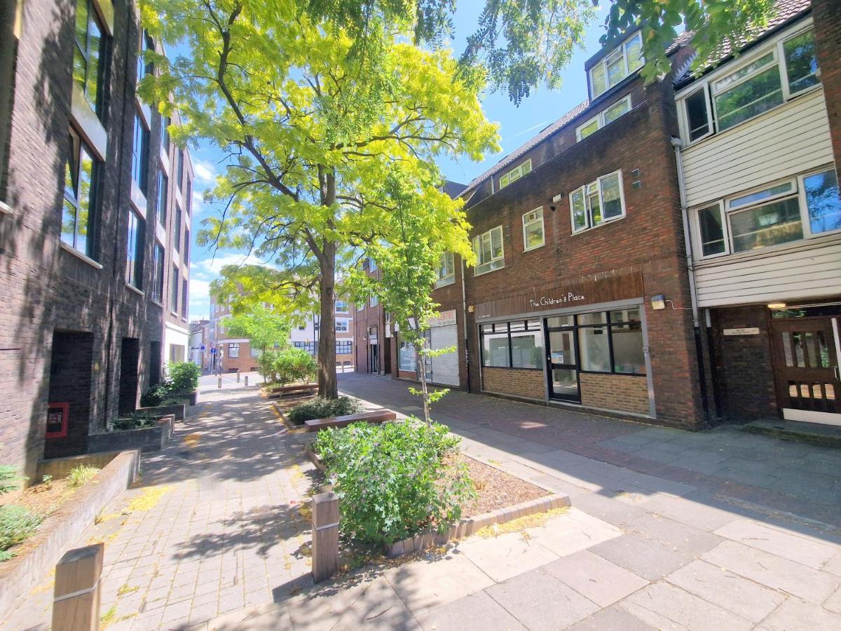 Flat In Battersea, 5 Minutes From Clapham Junction Station Lägenhet London Exteriör bild